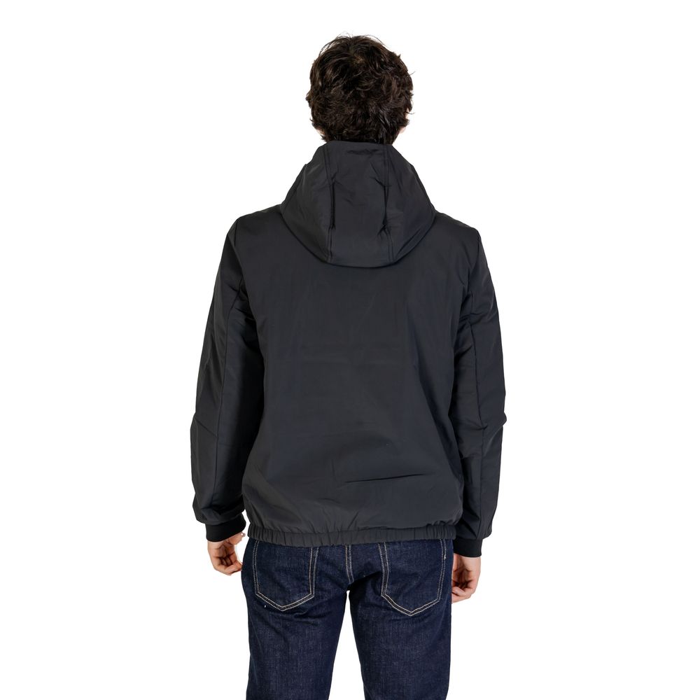 Calvin Klein Schwarze Jacken aus recyceltem Polyester &