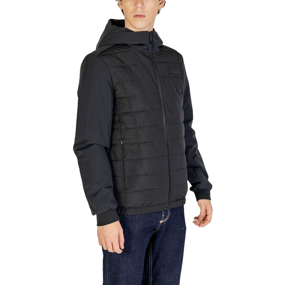 Calvin Klein Schwarze Jacken aus recyceltem Polyester &