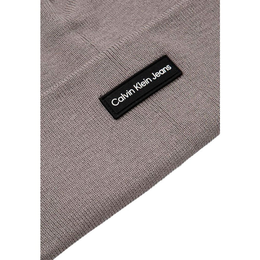 Calvin Klein Jeans Graue Mütze aus recyceltem Polyester