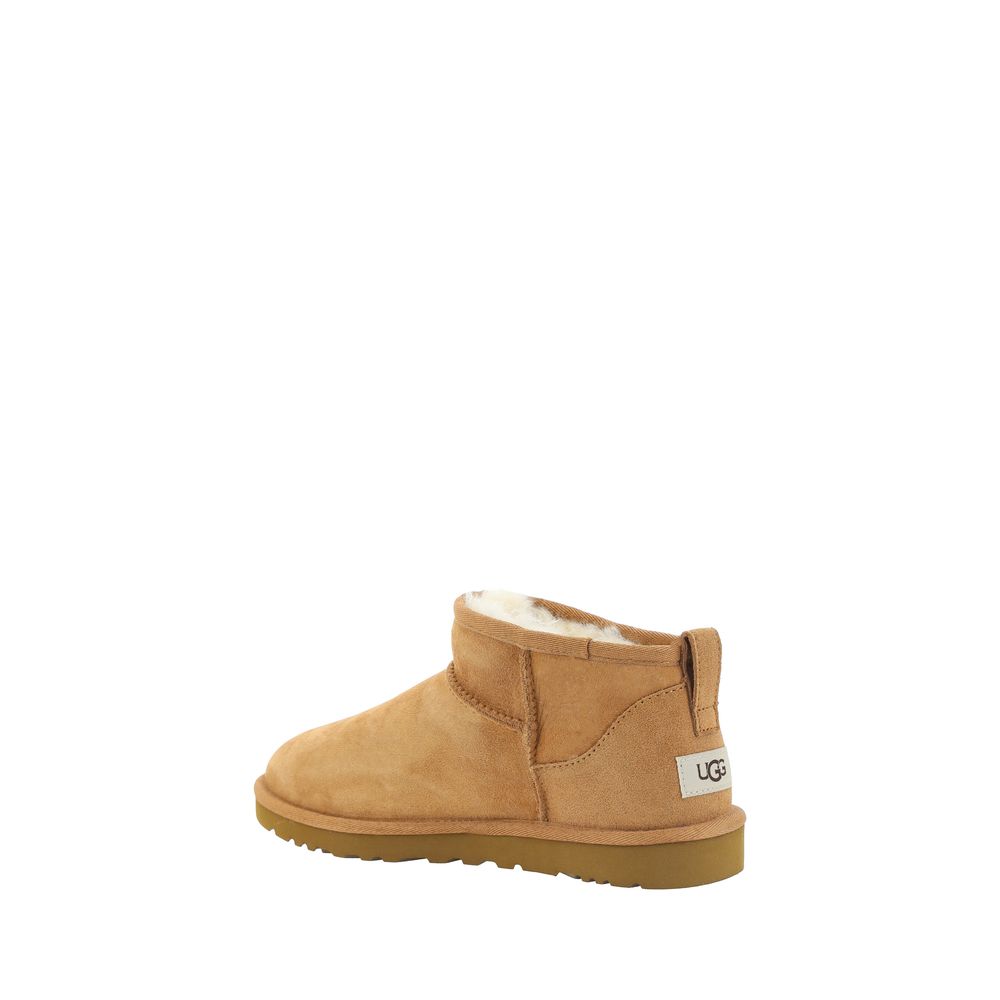 UGG Braune Ziegenleder-Stiefeletten