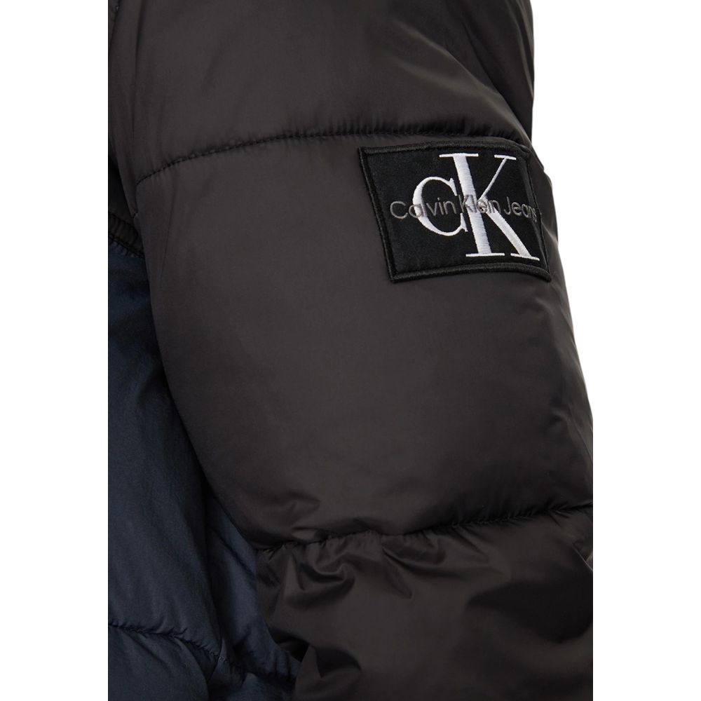 Calvin Klein Jeans Blaue Jacken aus recyceltem Polyamid &