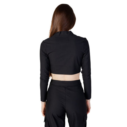 Calvin Klein Jeans Schwarzes Oberteil aus wiederverwertetem Polyester