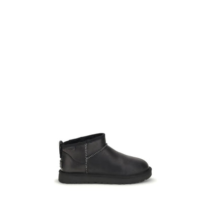 UGG Klassische Ultra Mini-Stiefeletten