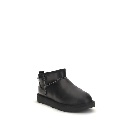 UGG Klassische Ultra Mini-Stiefeletten