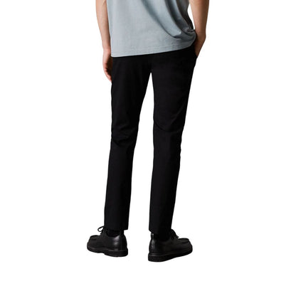 Calvin Klein Jeans Schwarze Hose aus recycelter Baumwolle