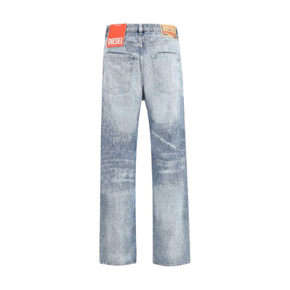Diesel Hellblaue Baumwolljeans mit Relaxed Fit