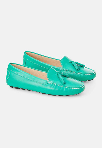 Mangará Atelier Green Calf Leather Loafers – Women’S Driving Moccasins With Tassel Detail