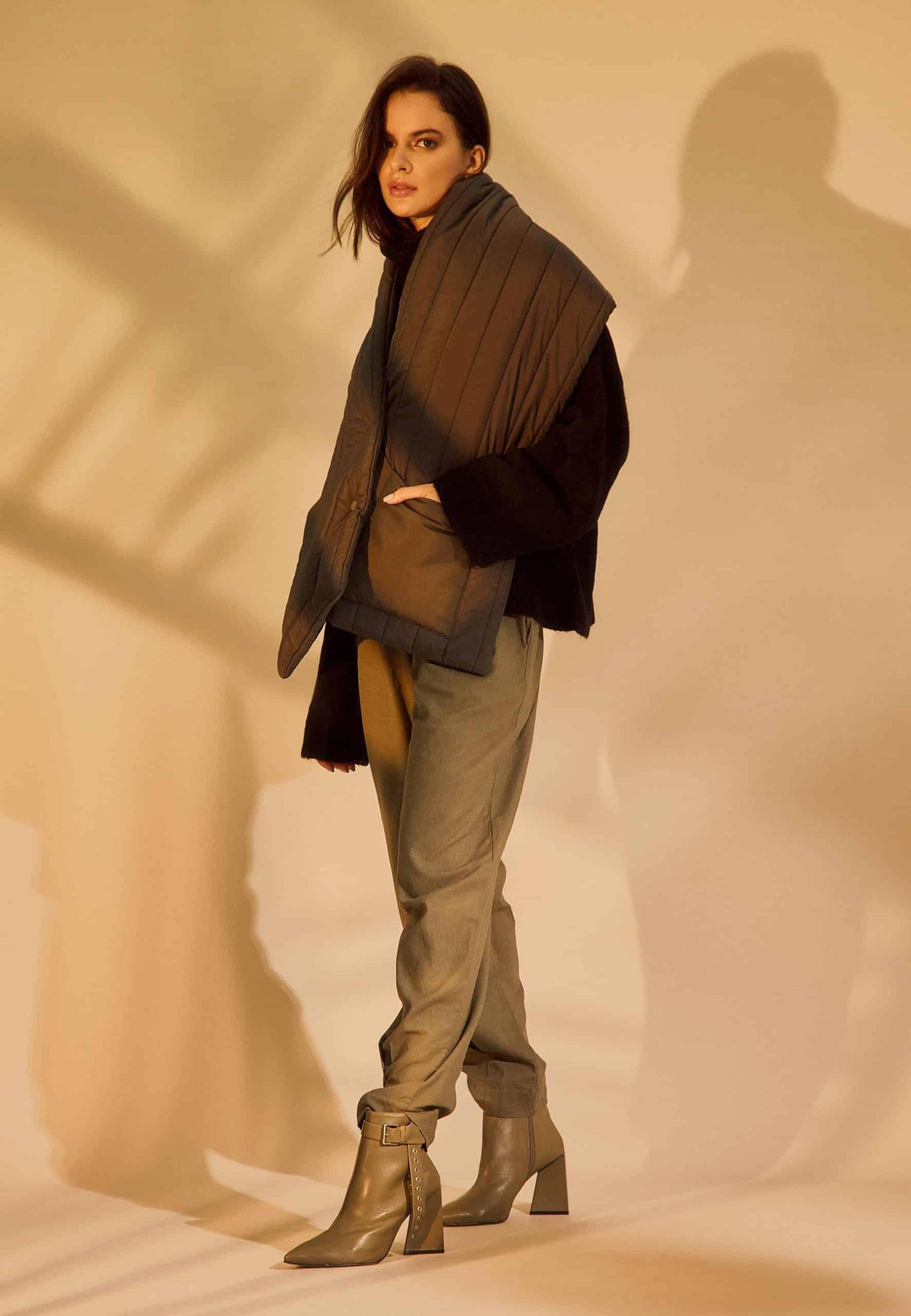 Mangará Atelier Salvia Green Leather Heeled Ankle Boots – Pointed Toe Elegant Design